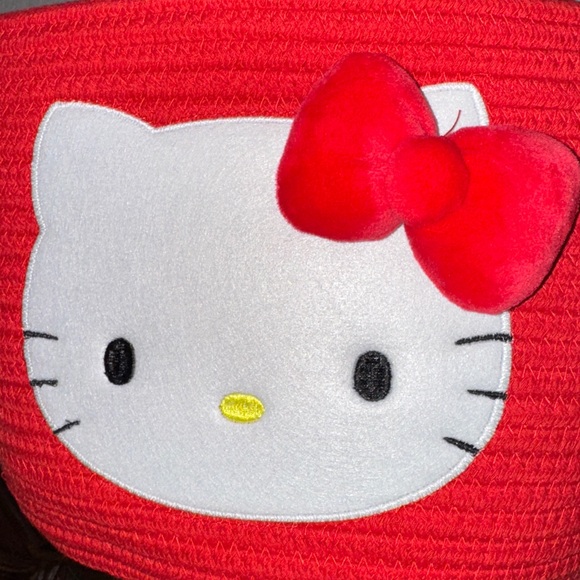HELLO KITTY ROPE STORAGE BIN - Picture 2 of 4